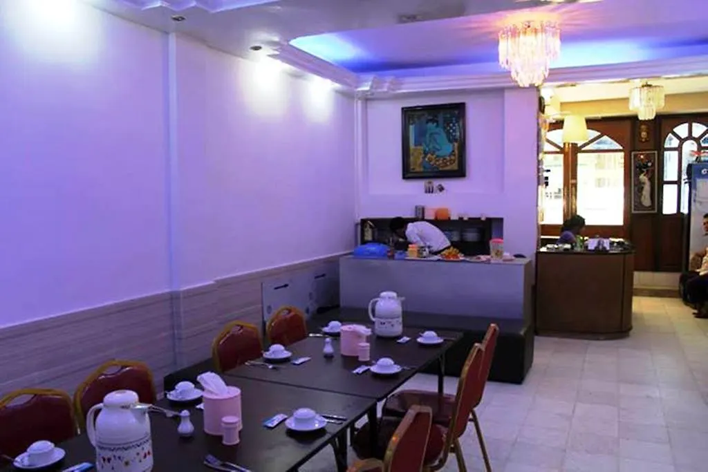 Daddy'S Home Hotel Yangon