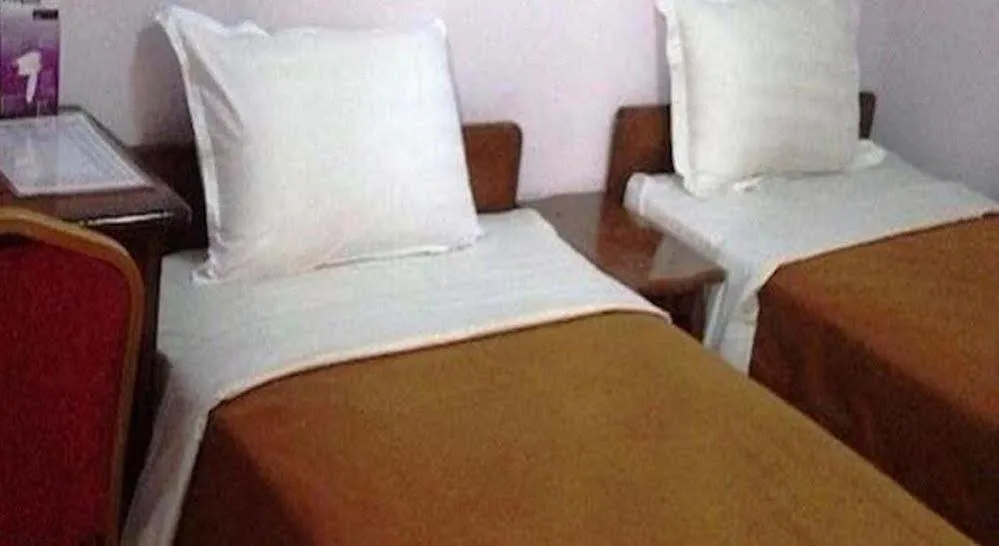 Daddy'S Home Hotel Yangon 0*,
